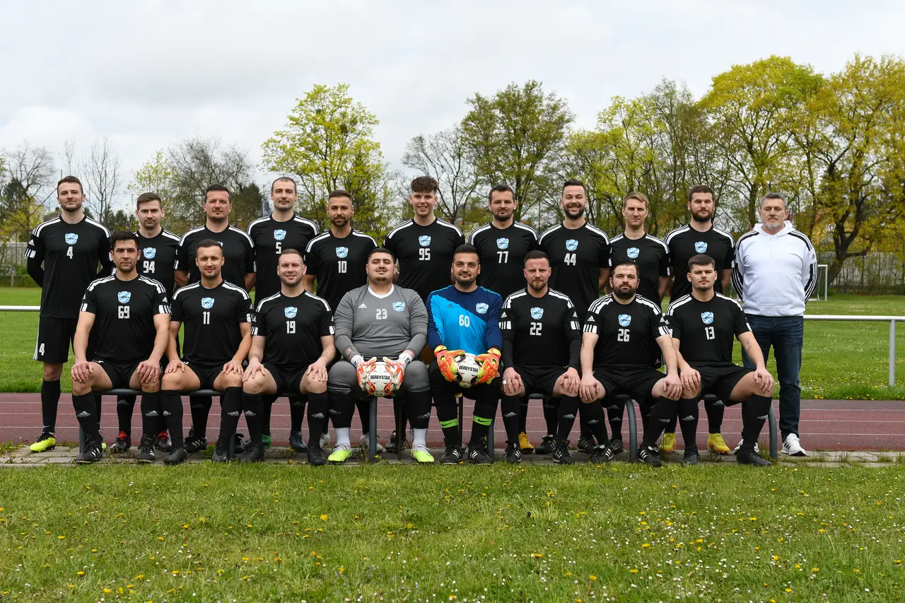 Die 1. Mannschaft der Münchner Kickers 2015